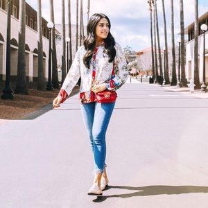 Tops - Printed blouse Tops - Printed blouse